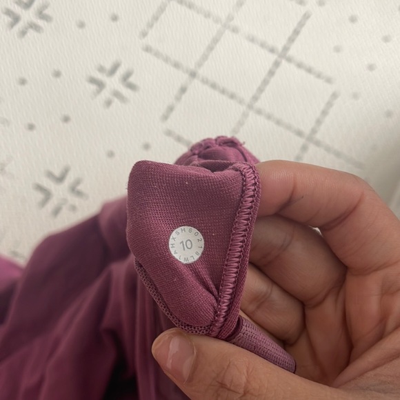 Lululemon size ten y tank - Picture 3 of 3
